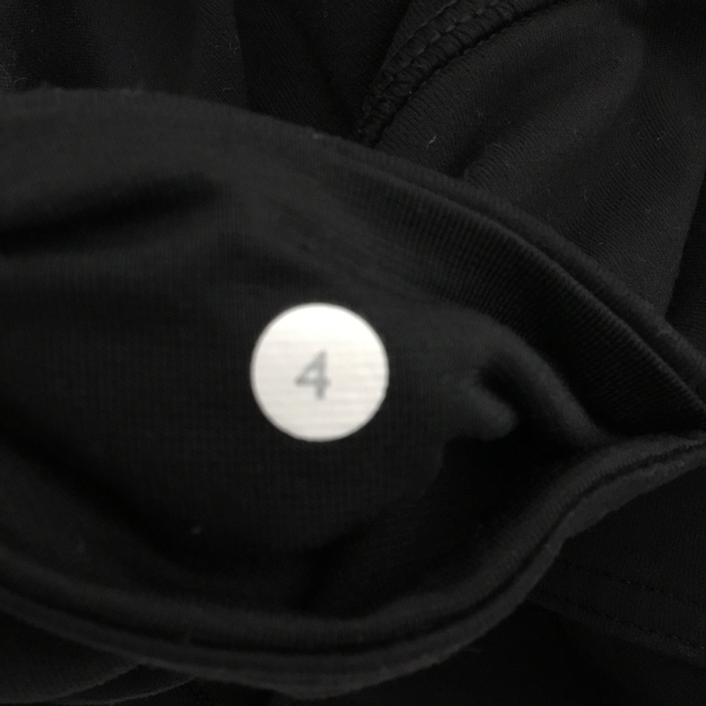 Lululemon Black Wunder Under Crop - Picture 7 of 7